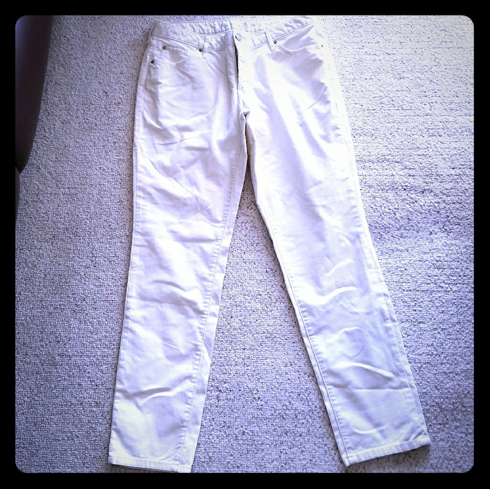 Eddie Bauer Slim Boyfriend Fit Cords